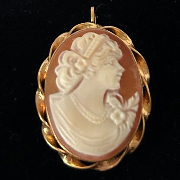 14K GF Cameo Brooch/Pendant - Picture 1 of 9